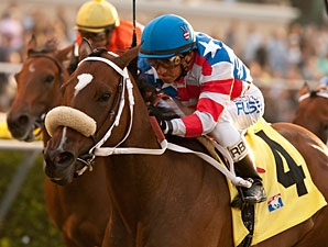 Tasty Treat wins the 2013 Daisycutter Handicap.