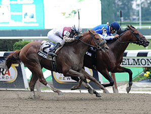 Teeth of the Dog wins the 2012 Dwyer.