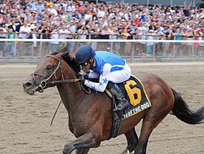 Teeth of the Dog wins the 2012 Easy Goer.