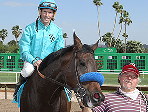 Tempe wins the 2014 Ann Owens Distaff Handicap.