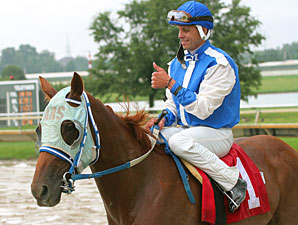 Traffic Light wins the 2012 Crowd Pleaser.