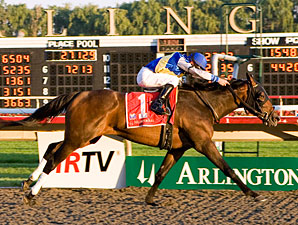 Upperline wins the 2010 Arlington Oaks.