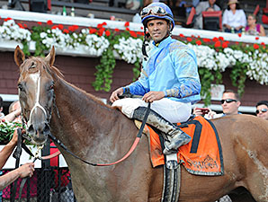V. E. Day wins the 2014 Curlin Stakes.