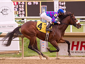 Whiskey Romeo wins the 2012 James F. Lewis III Stakes.