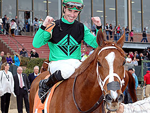 Work All Week wins the 2014 Hot Springs Stakes.