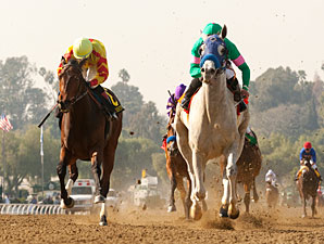Zazu wins the 2011 Las Virgenes Stakes.
